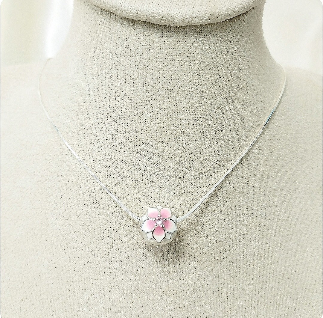 Collier maille serpent perle rose