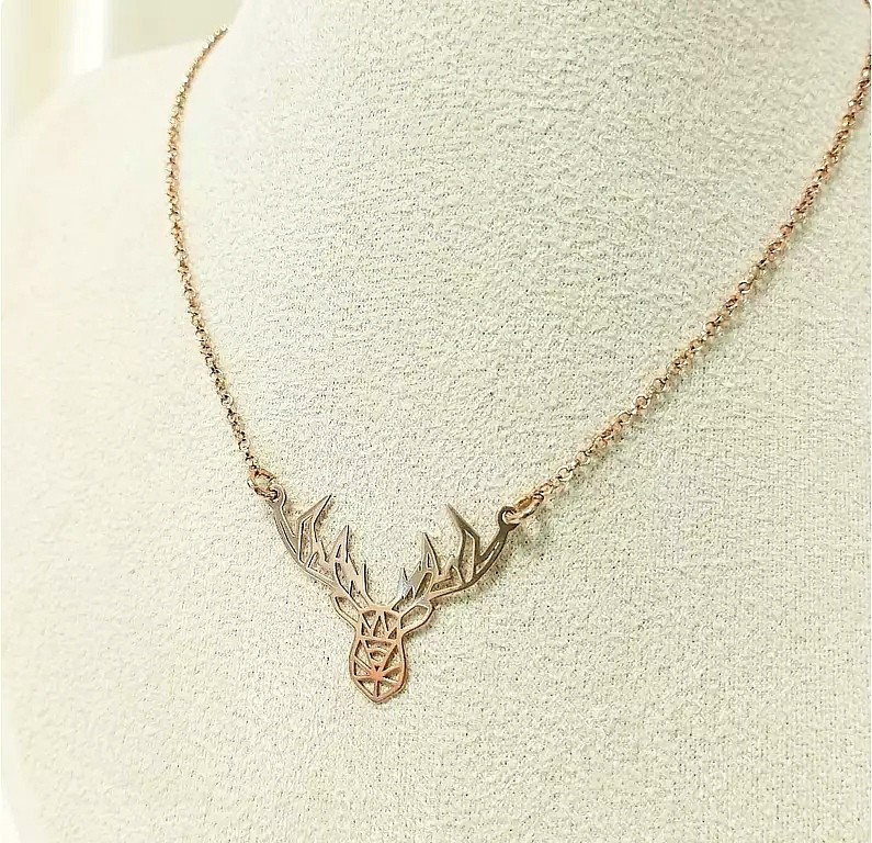 Collier tete de cerf or rose (1)