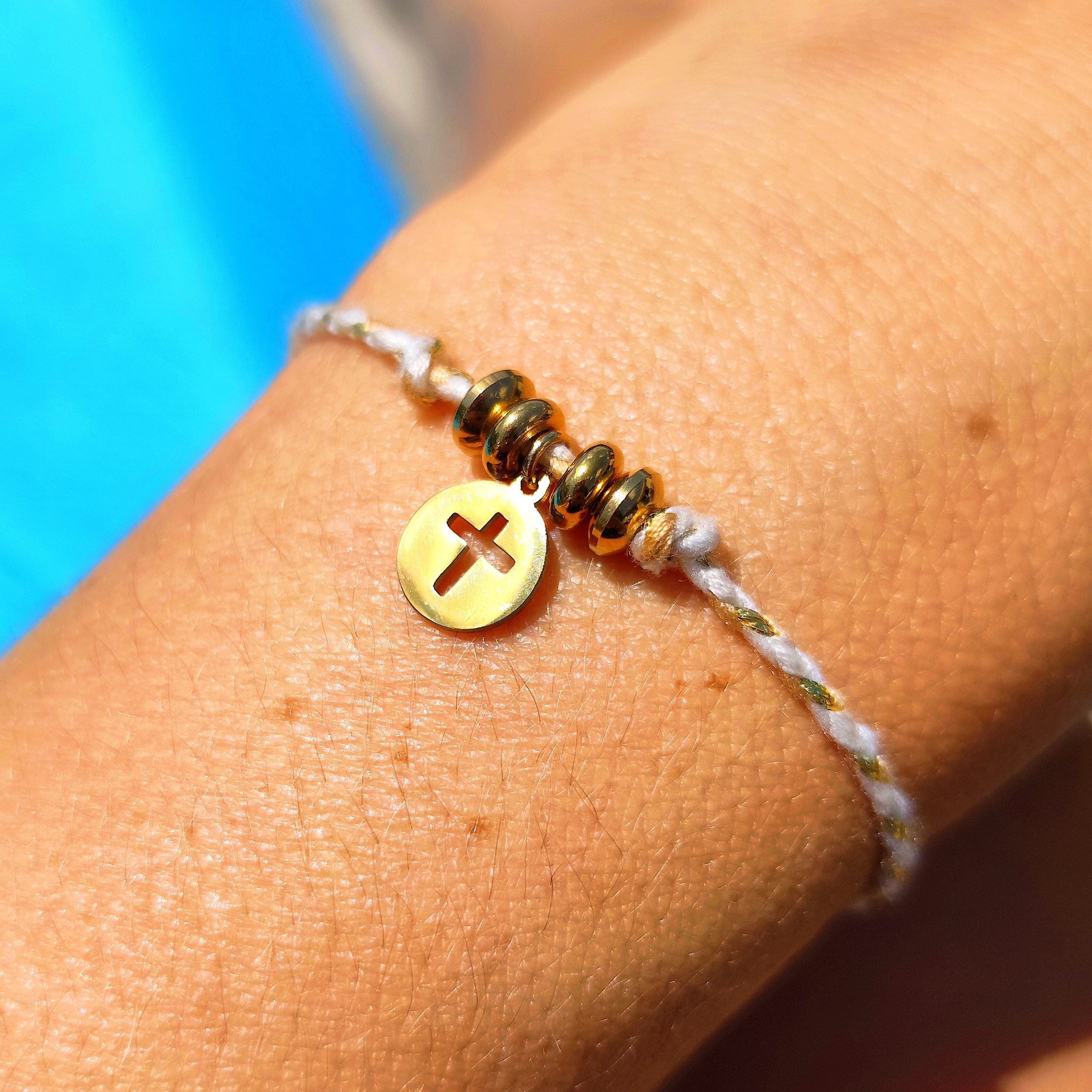 Bracelet cordon et médaille croix acier inoxydable (6)