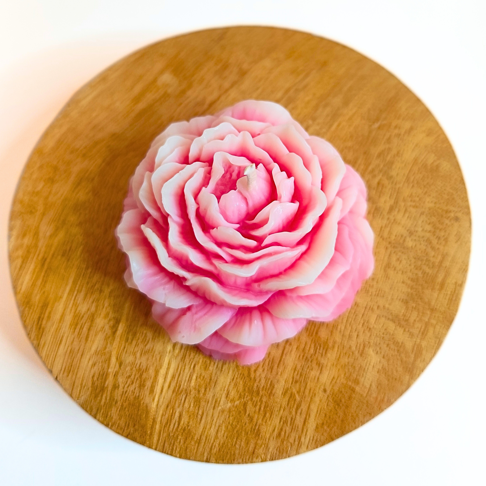 Bougie en forme de Pivoine cire végétale rose et blanche