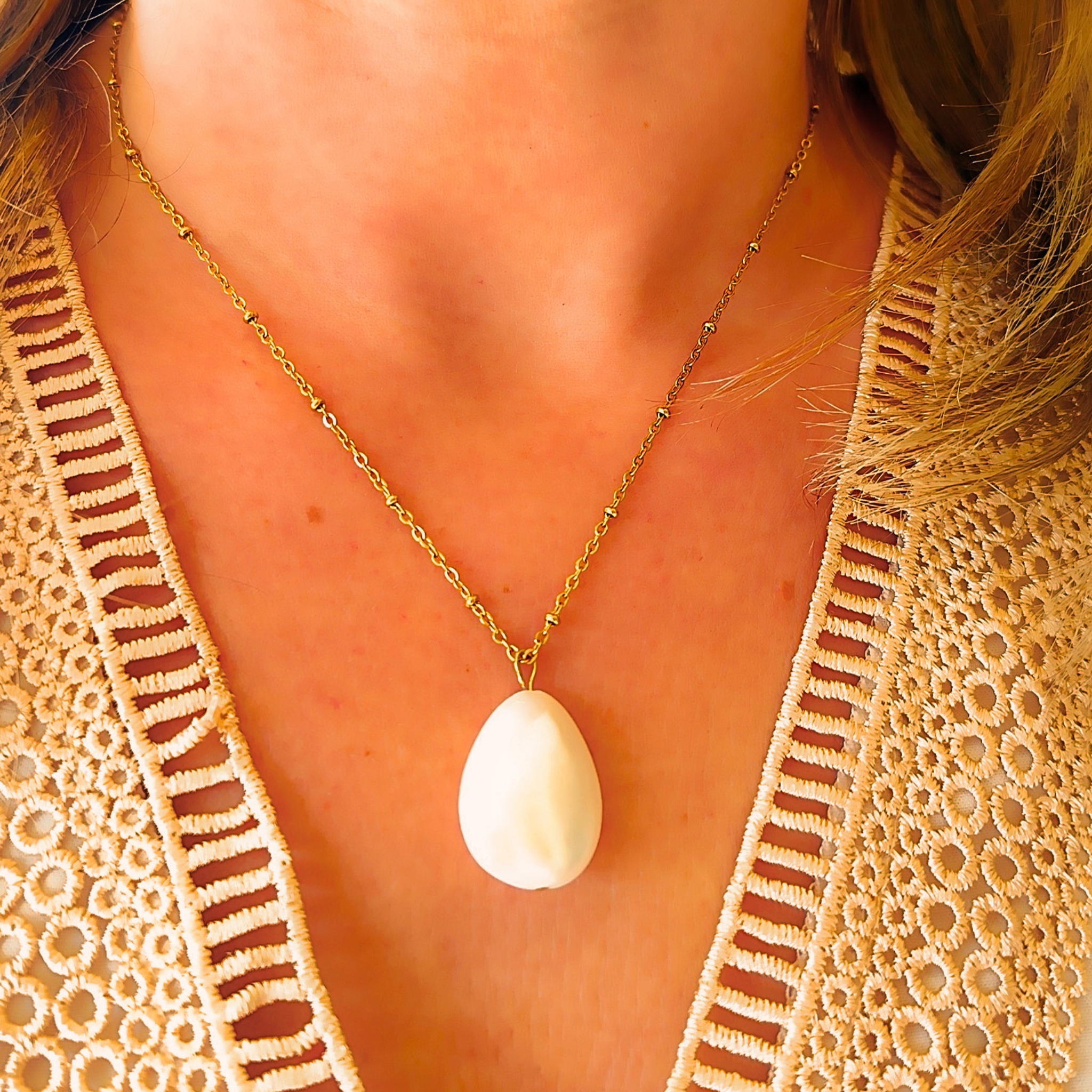 Collier en acier inoxydable et pendentif grosse perle deau douce (1)