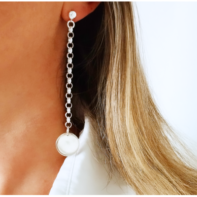 boucle d'oreille chaine et médaille