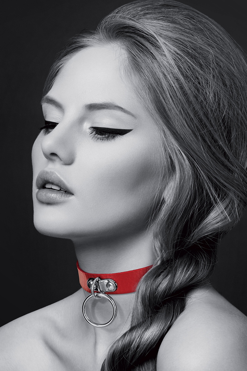 18907_800_collier_fetish_rouge_avec_anneau-bijoux_pour_toi