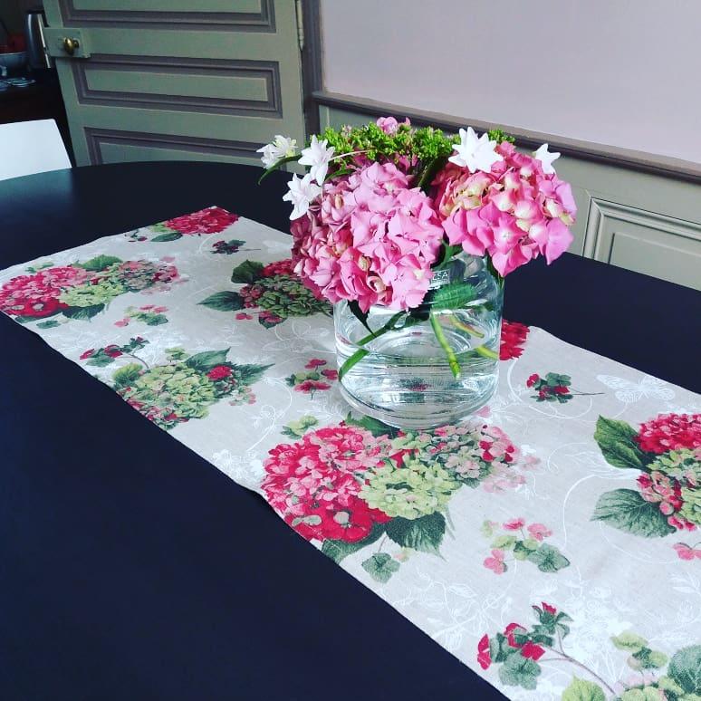 chemin de table hortensia