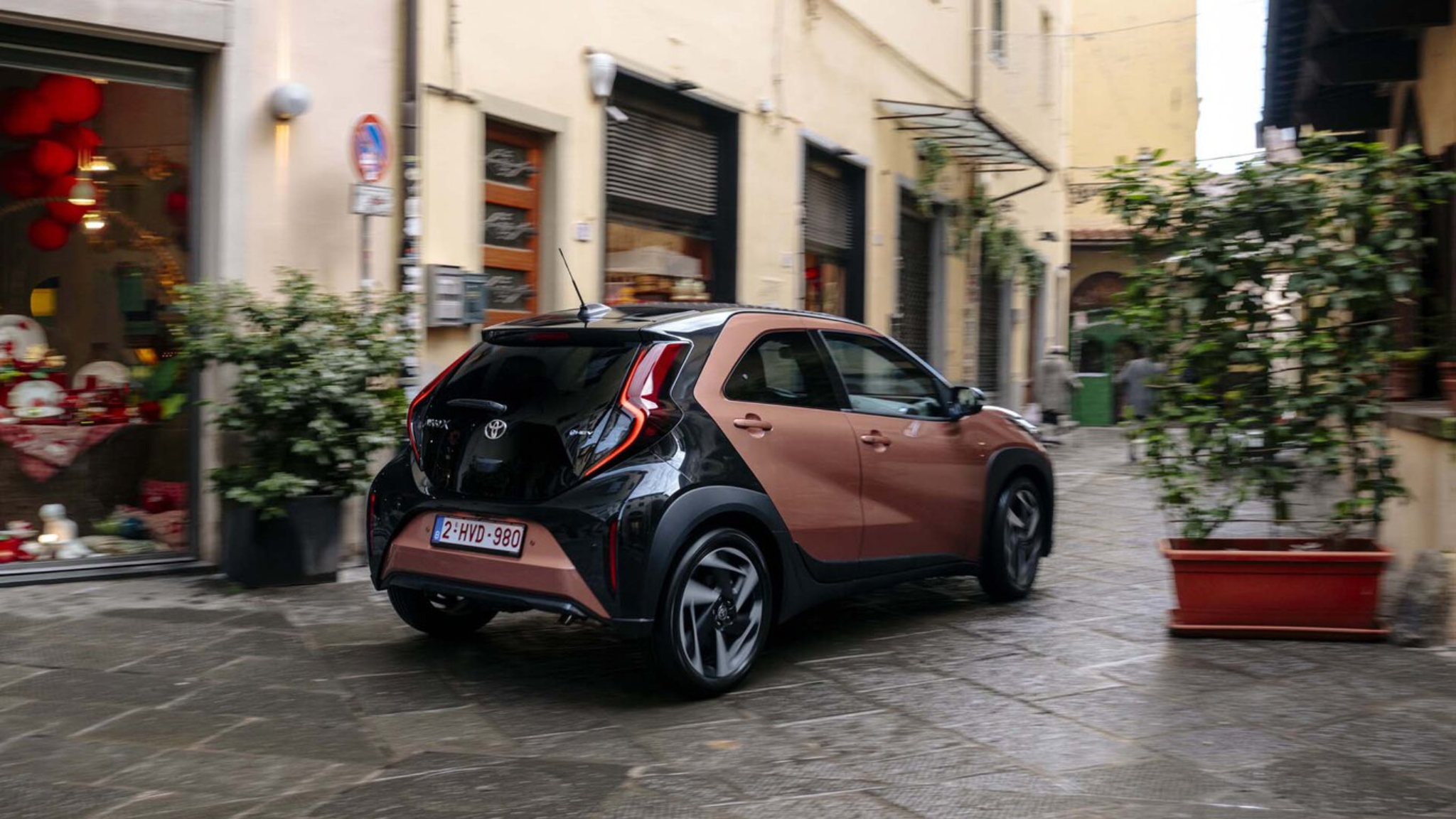Toyota Aygo X arrière design compact urbain