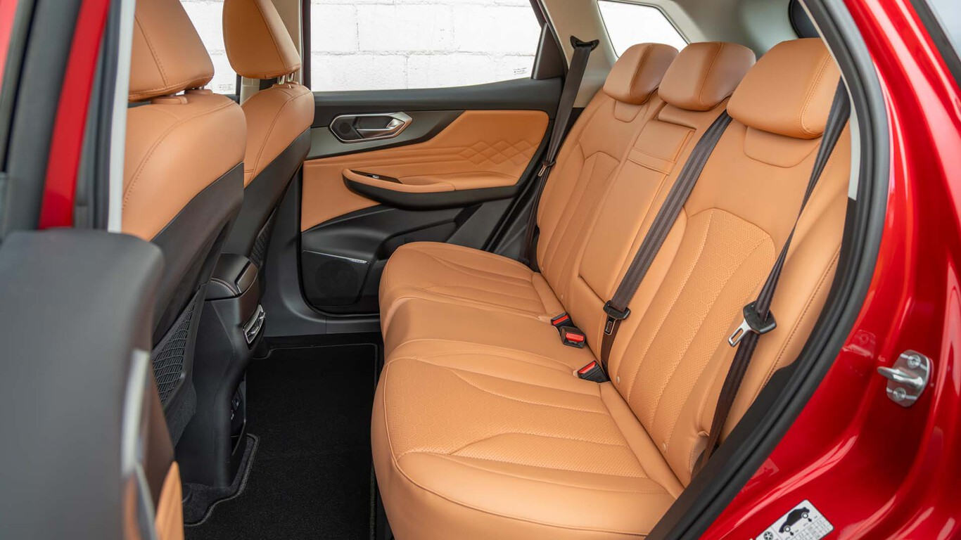 Banquette arrière beige du BAIC X75