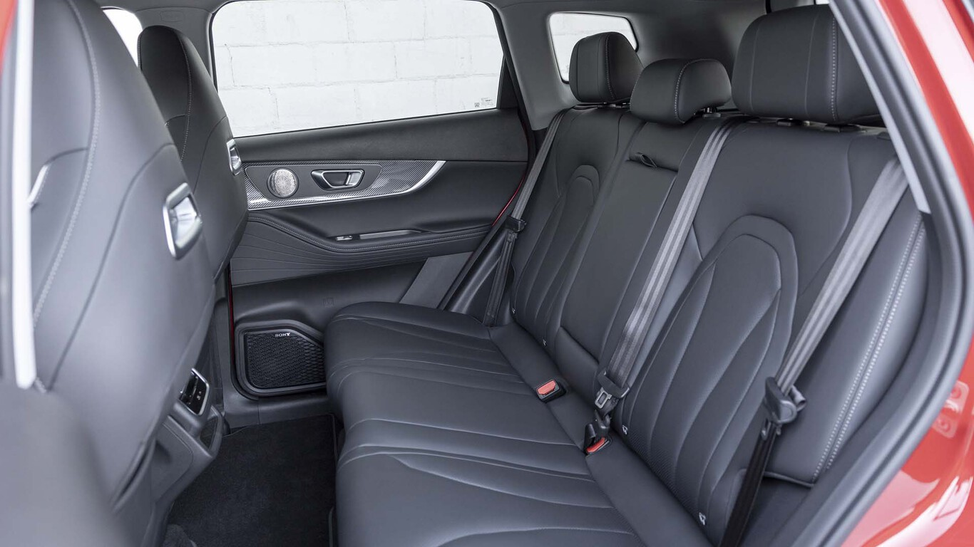 Banquette arrière du Ebro s700 en cuir noir
