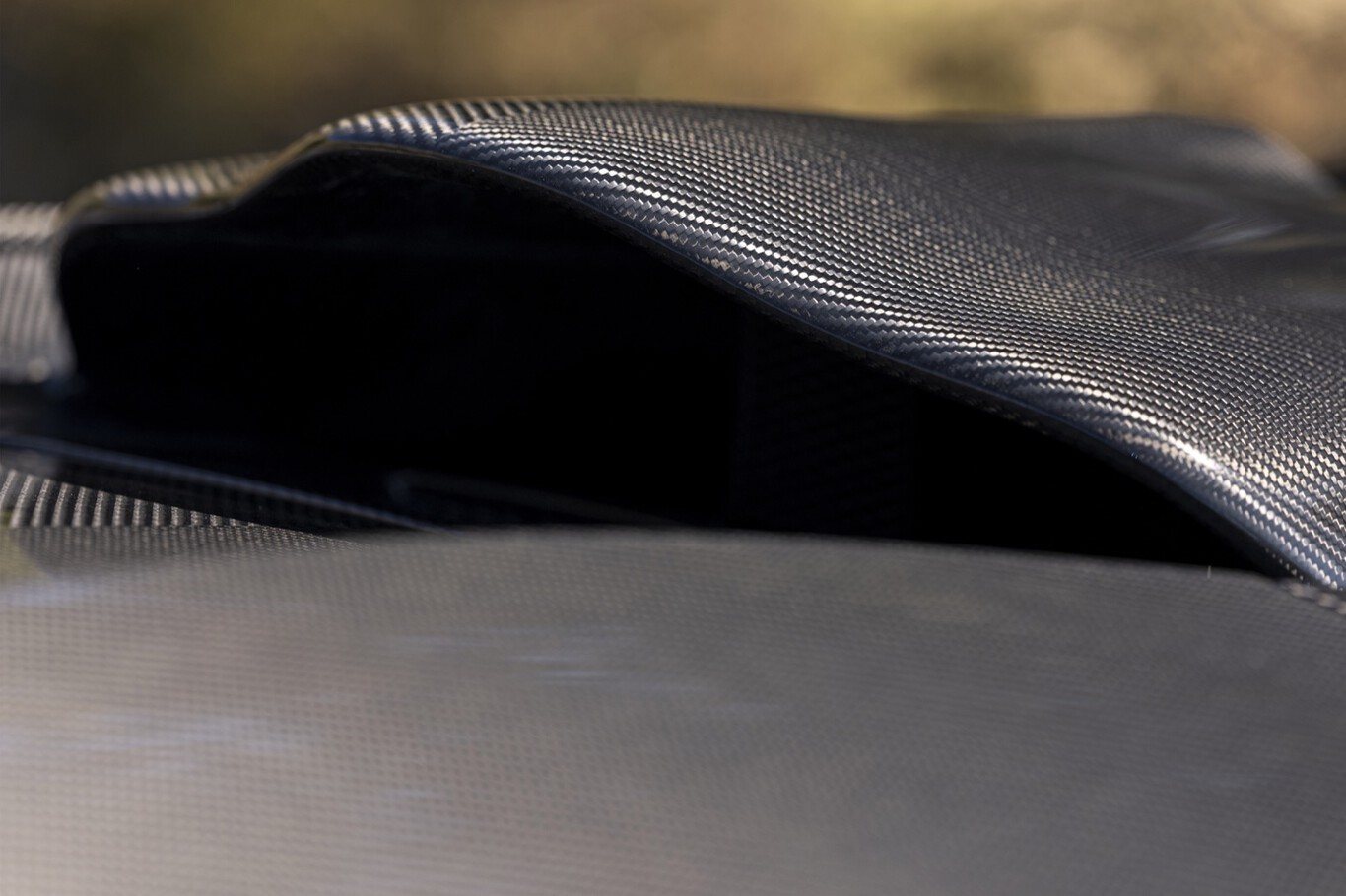 Détail en fibre de carbone de l’Aston Martin Valhalla