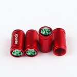 Embouts de valve rouges Sport avec logo quadrifoglio, lot de 4 sur fond blanc