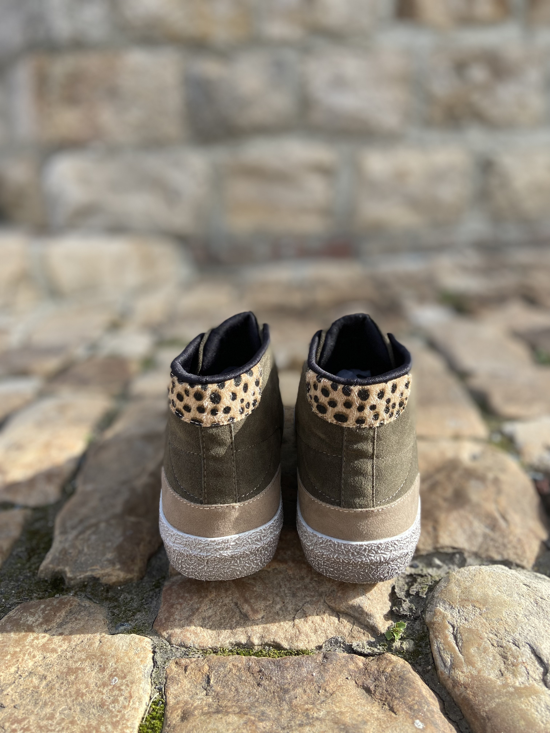 basket kaki et taupe