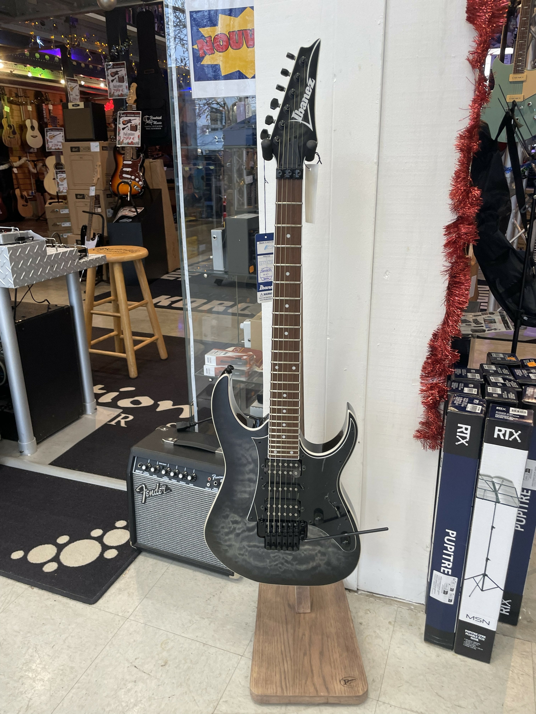 IBANEZ FLO
