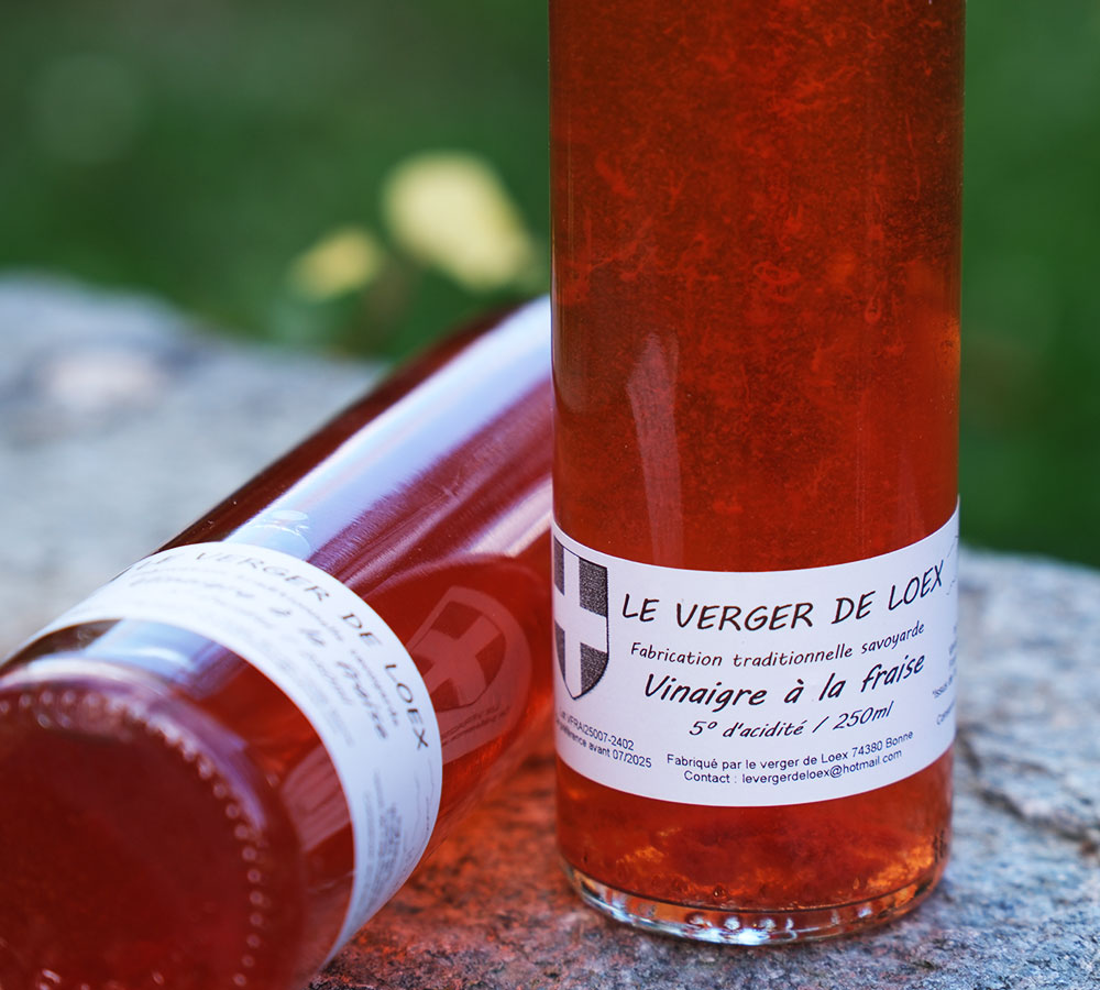 vinaigre-fraise-maison-artisanal-1