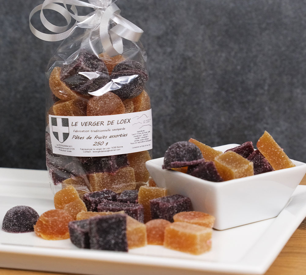 assortiment-pates-fruits-framboises-abricots-myrtilles-mirabelles-artisanale-1