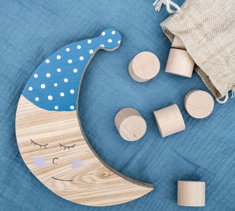 jeu-eveil-equilibre-bois-idebois-lune-3