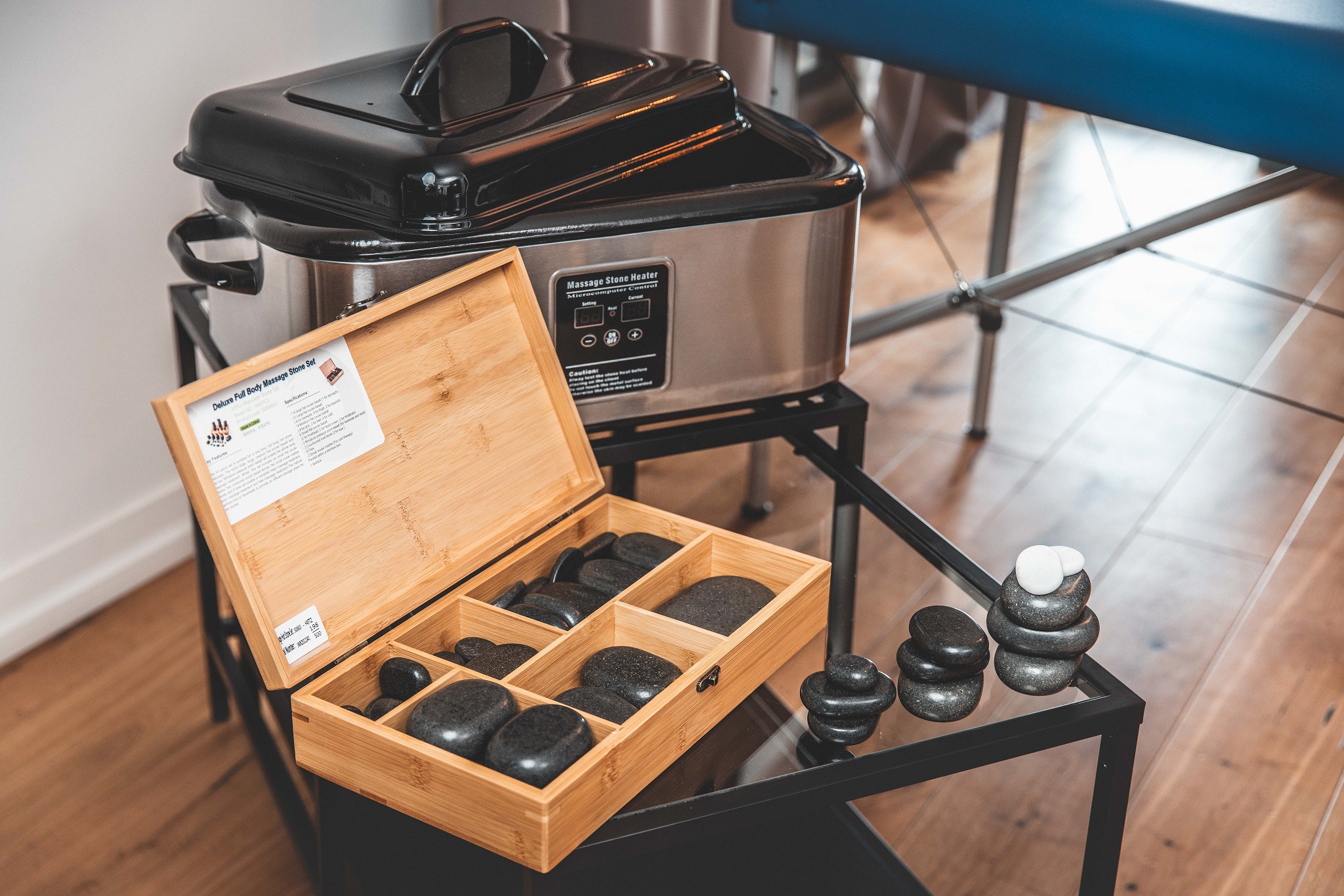 coffret de 64 pierres chaudes habys avec rechauffeur electronique tablelya