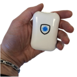 dispositif-portable-de-voyage-anti-moustiques-anti-bacteriens-anti-covid-tablelya-tient-dans la main