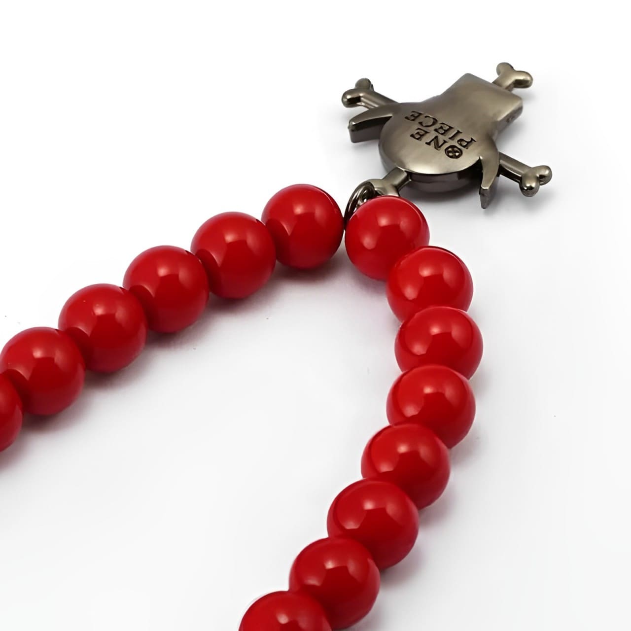 collier perles barbe blanche one piece 4
