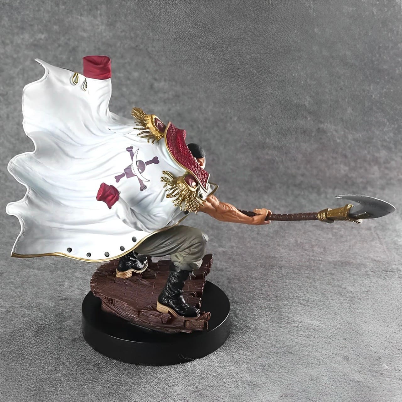 figurine one piece barbe blanche 5
