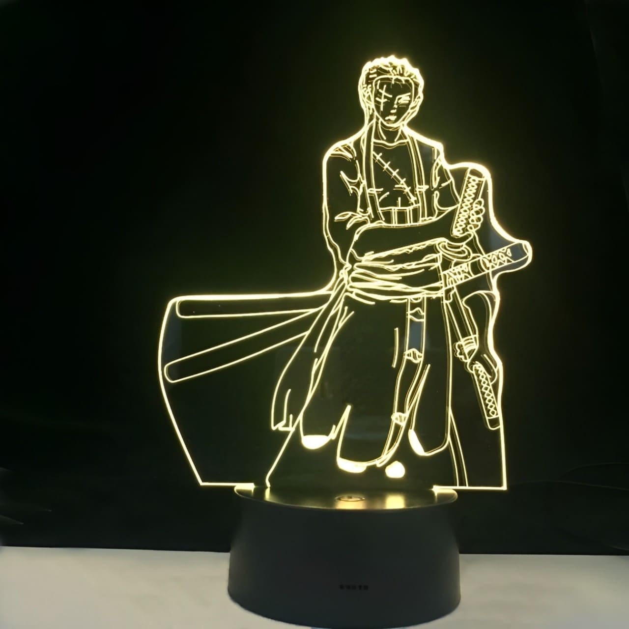 lampe 3d one piece roronoa zoro 2 jaune