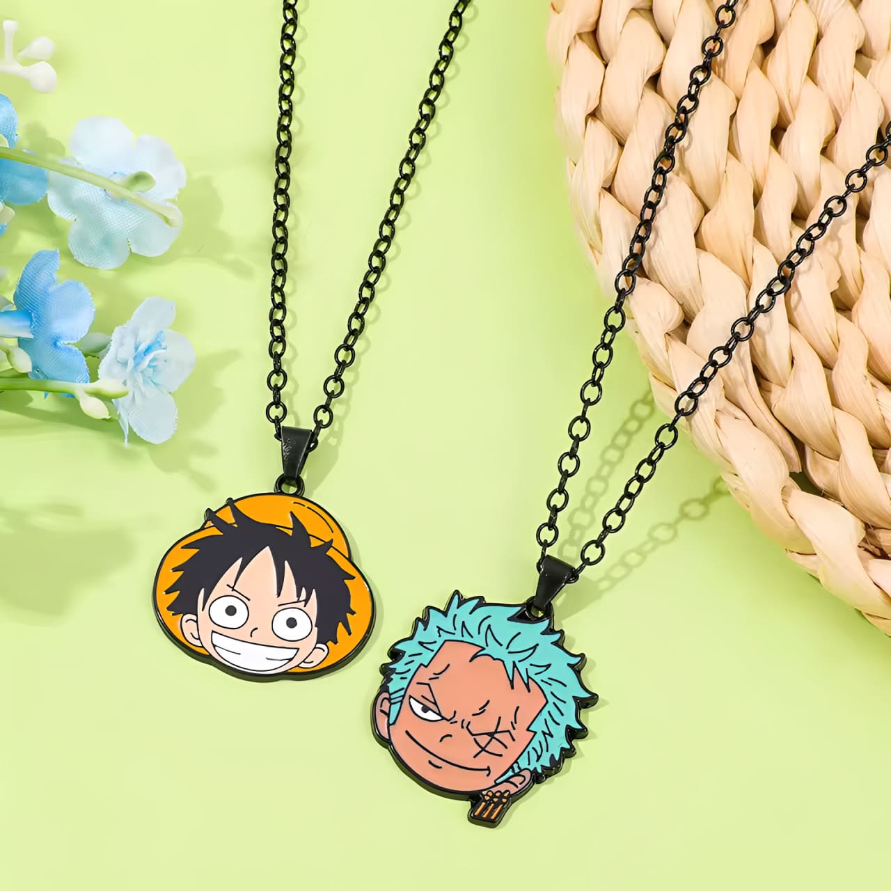 collier-one-piece-luffy-zoro-chibi-green