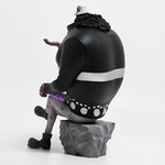figurine one piece bartholomew kuma tyran 3