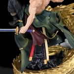 figurine one piece zoro gold dragon 3