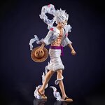 figurine-one-piece-luffy-nika-marche-chapeau-dans-la-main