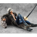 figurine one piece trafalgar law down 4