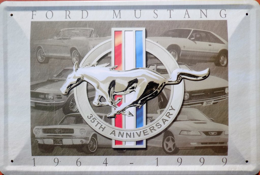 plaque_mustang_35th_2_1024x1024