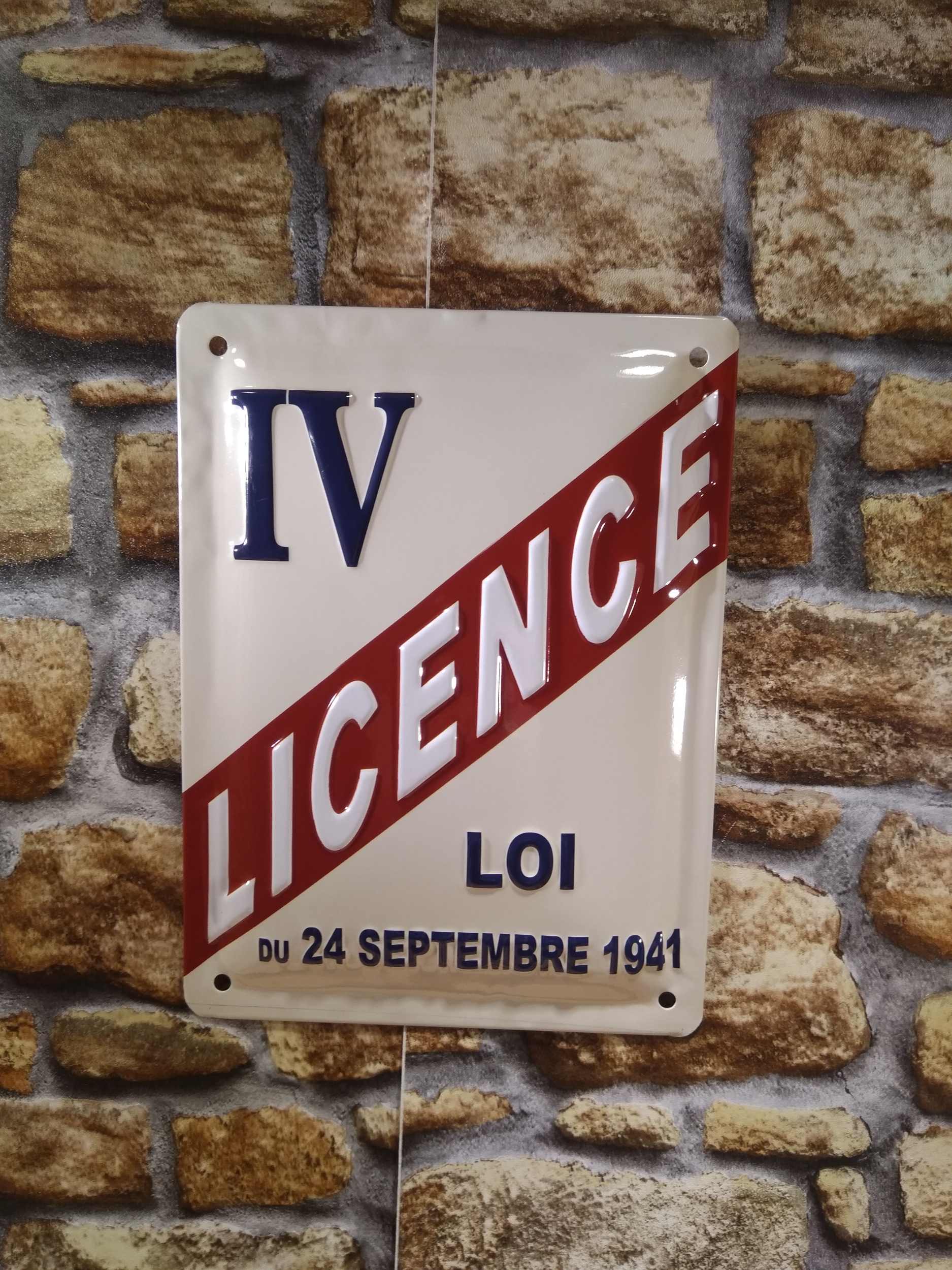 plaque métal publicitaire licence IV