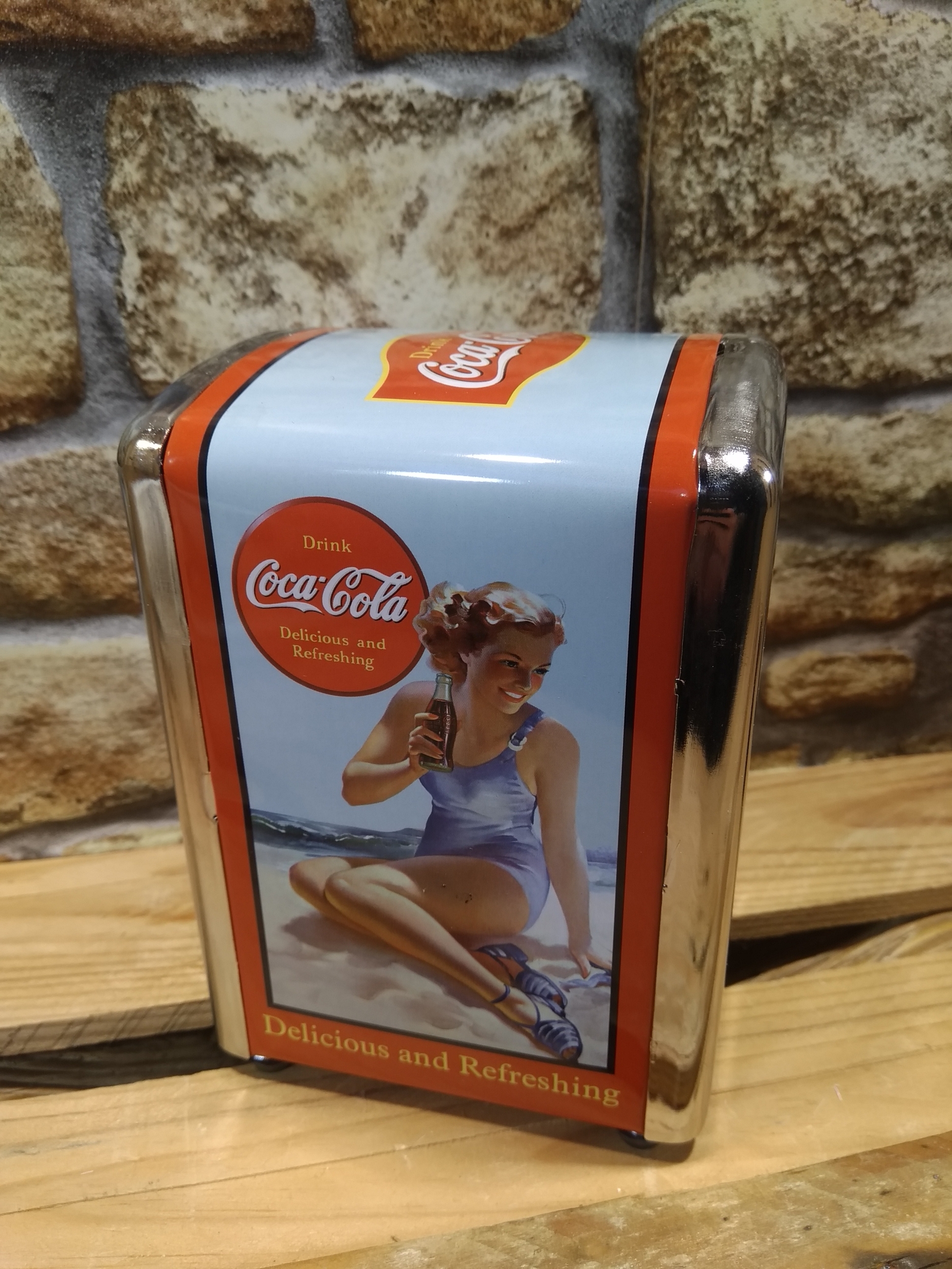 distributeur de serviettes publicitaire coca-cola