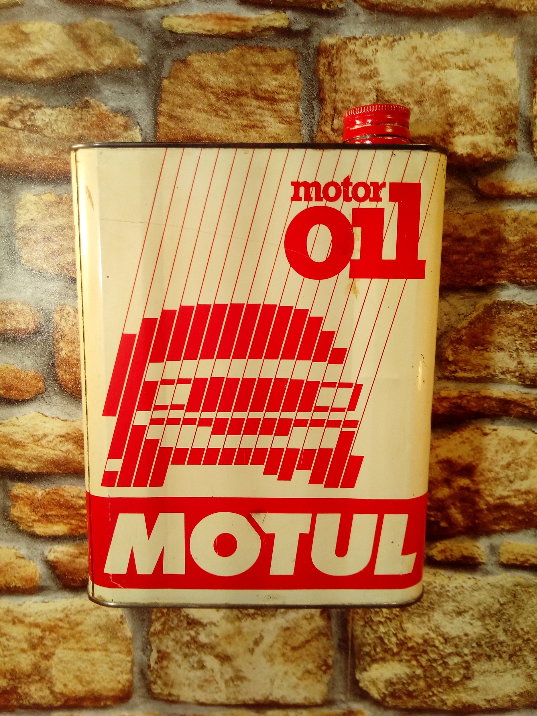 Bidon huile Motul motor oil