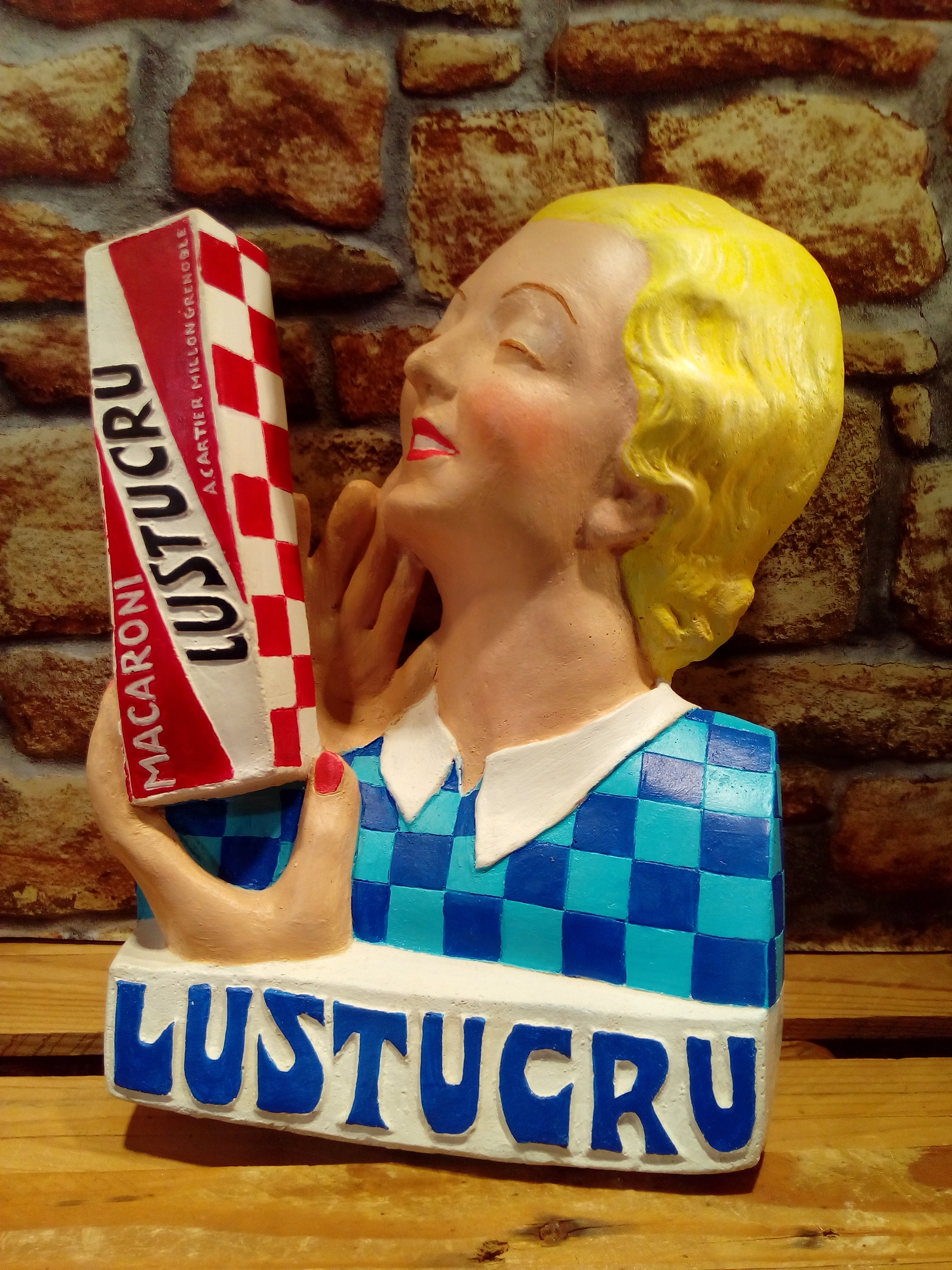 plâtre publicitaire lustucru