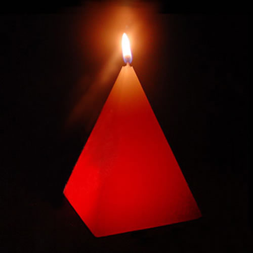 bougie-led-en-cire-veritable-pyramide-2-vendue-sur-www-deco-lumineuse-fr