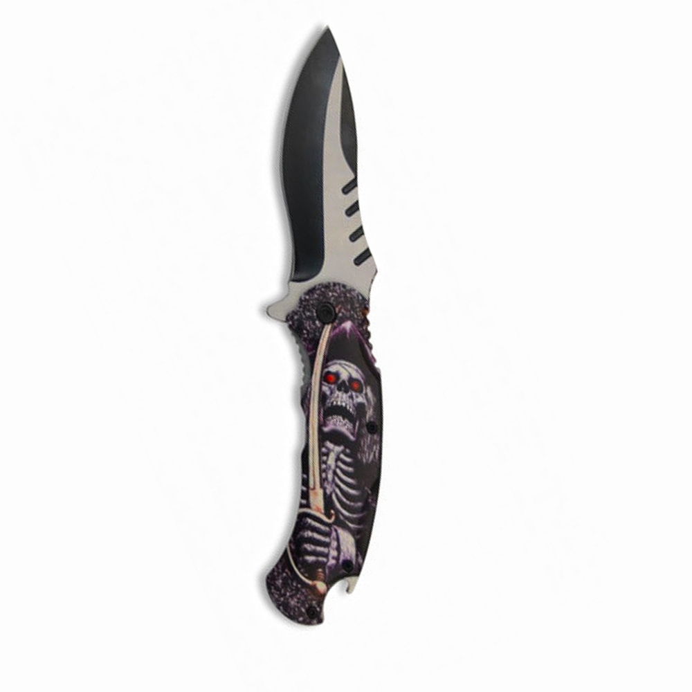 Couteau pliant ouvert, lame vers le haut, manche noir et violet à décor de squelette de pirate