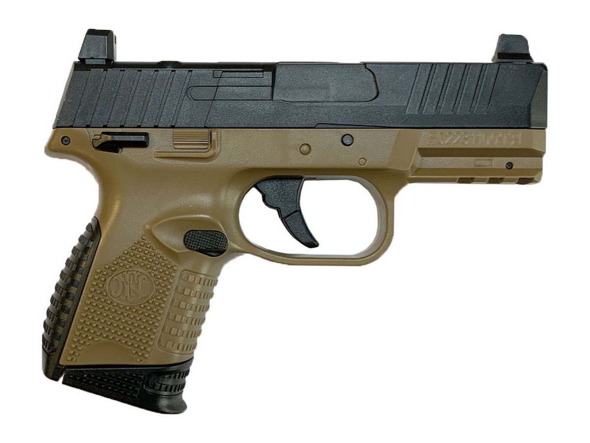 Réplique FN 509 Compact MRD Dual Tone vue du côté droit, logo FN sur la poignée