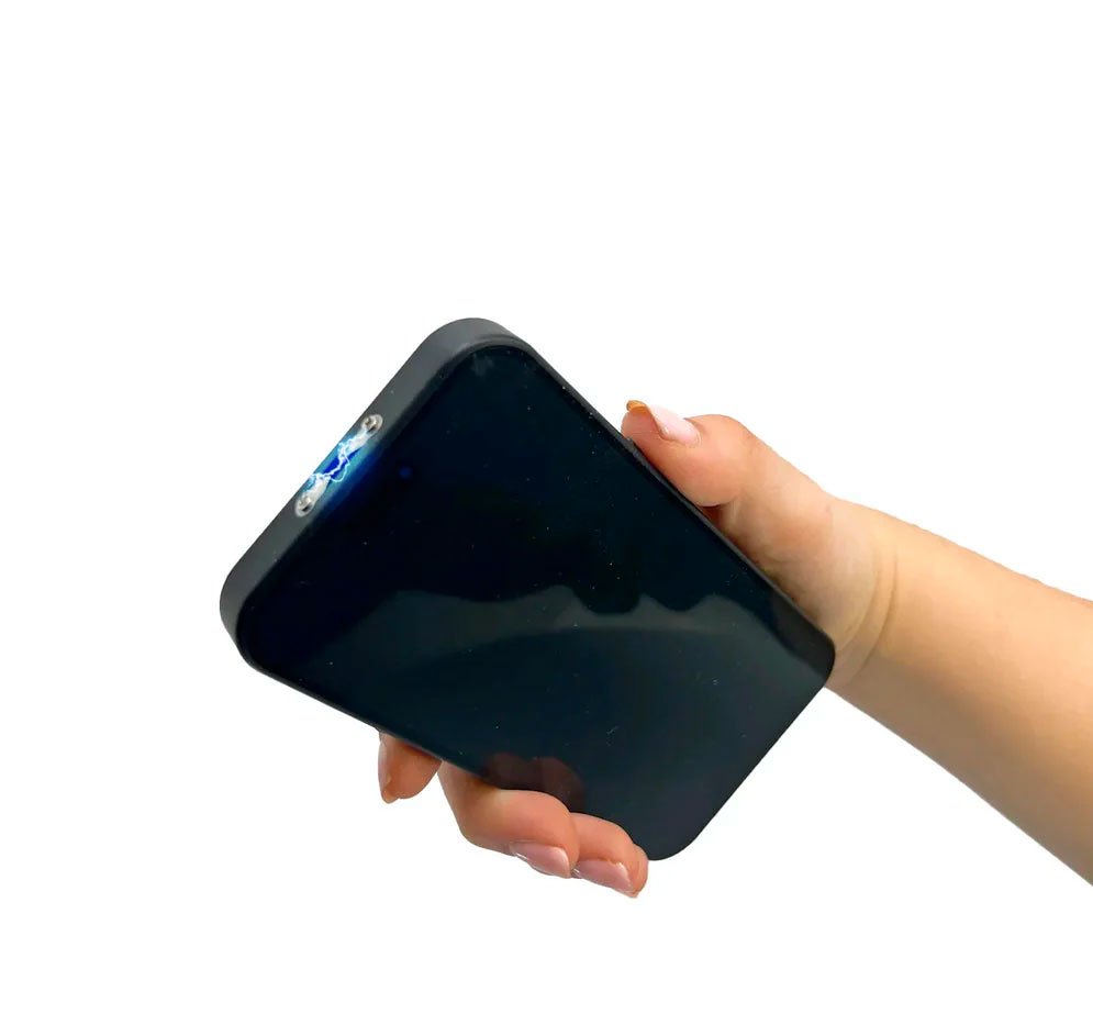 Téléphone-shocker-iShock-6-000-000-VOLTS-1