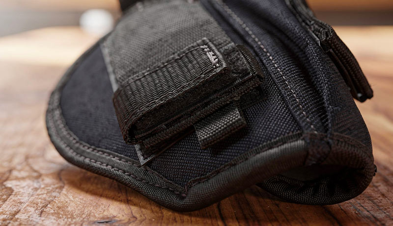 Vue du réglage du holster ambidextre UTG en Cordura