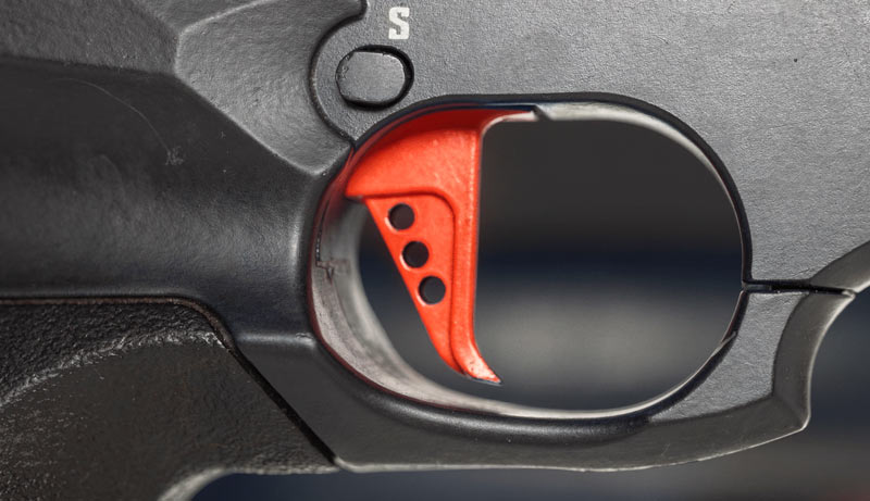 Pistolet RP Race Rouge Reximex ergonomie et prise en main