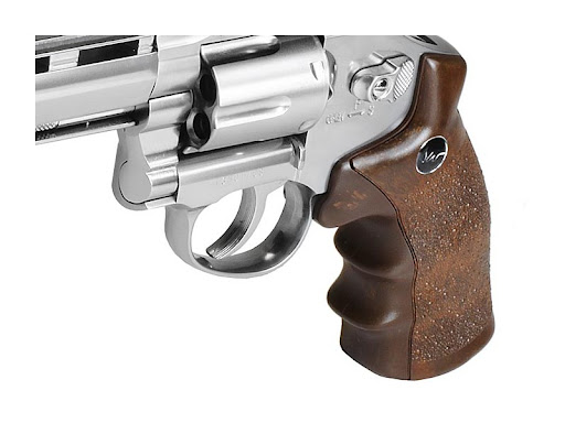 Revolver Dan Wesson 8 pouces chromé calibre 4.5 mm