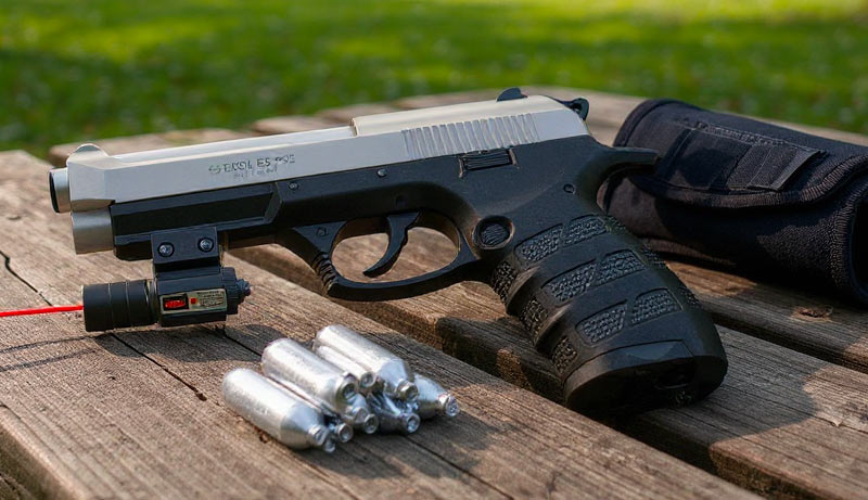 Pack Pistolet Ekol ES P92 CO2 full metal avec laser rouge