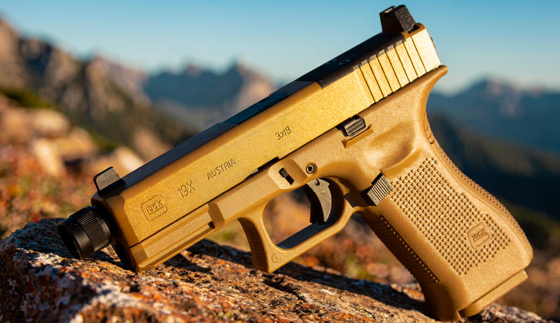 Pack pistolet Glock 19X MOS Coyote CO2 calibre 4.5 mm avec accessoires