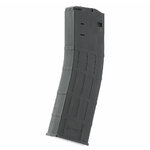 Chargeur 20 coups T4E noir pour carabines TC68 et HDC68, corps nervuré vu de trois quarts
