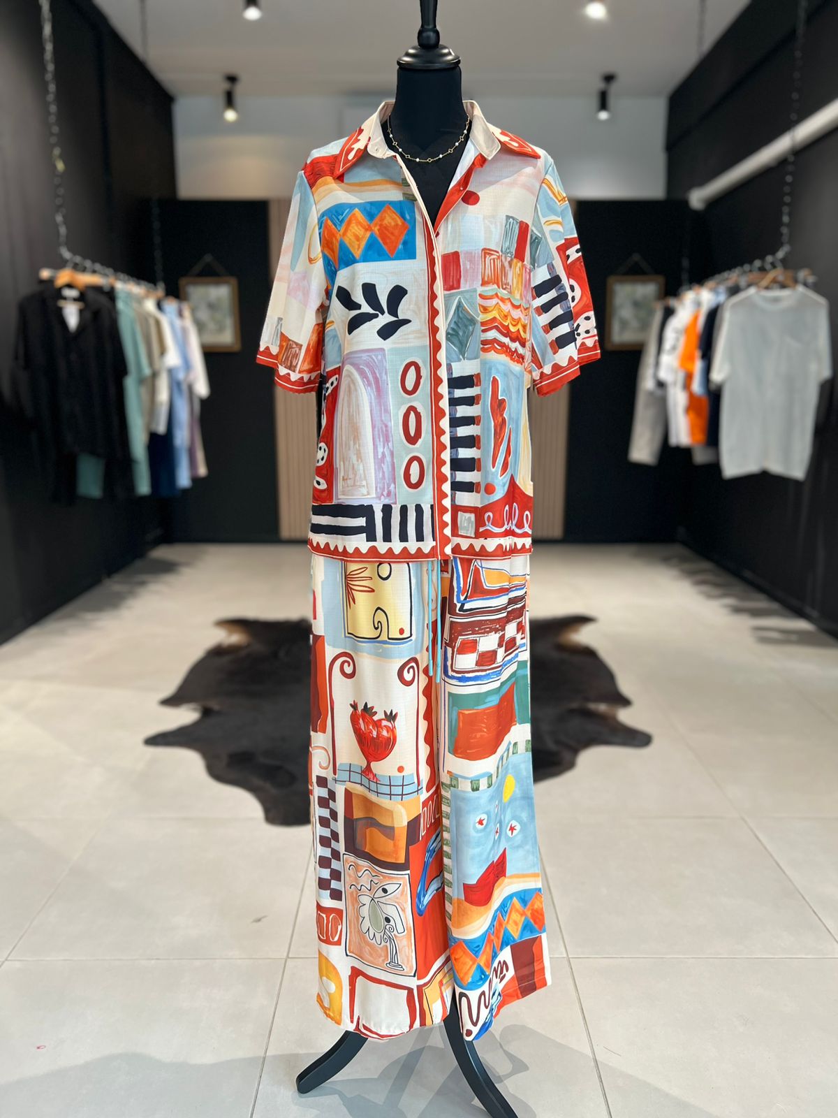 Ensemble ORAN multicolore en viscose – chemise et pantalon fluide imprimé artistique