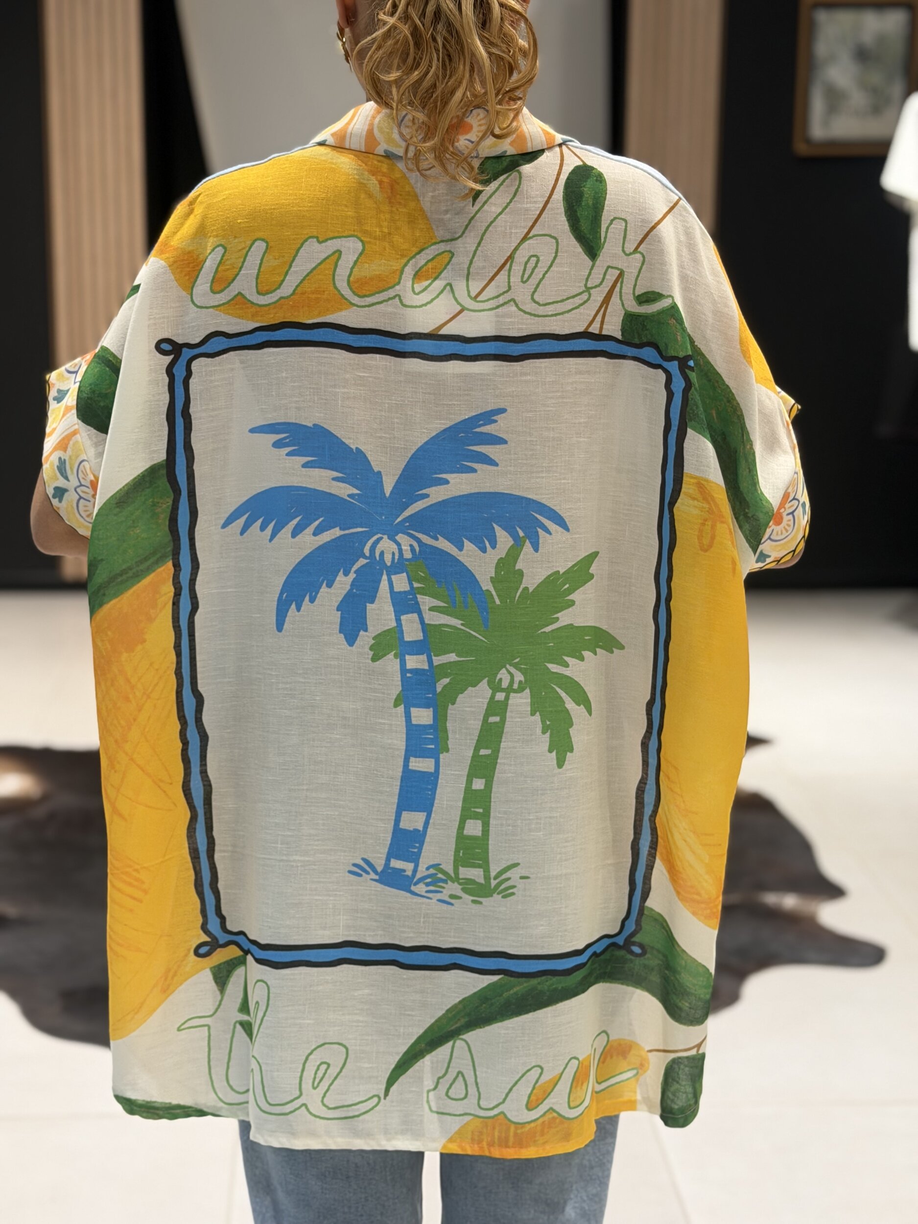 chemise-femme-imprimee-tropicale-UNDER-THE-SUN-perle-des-iles.jpg