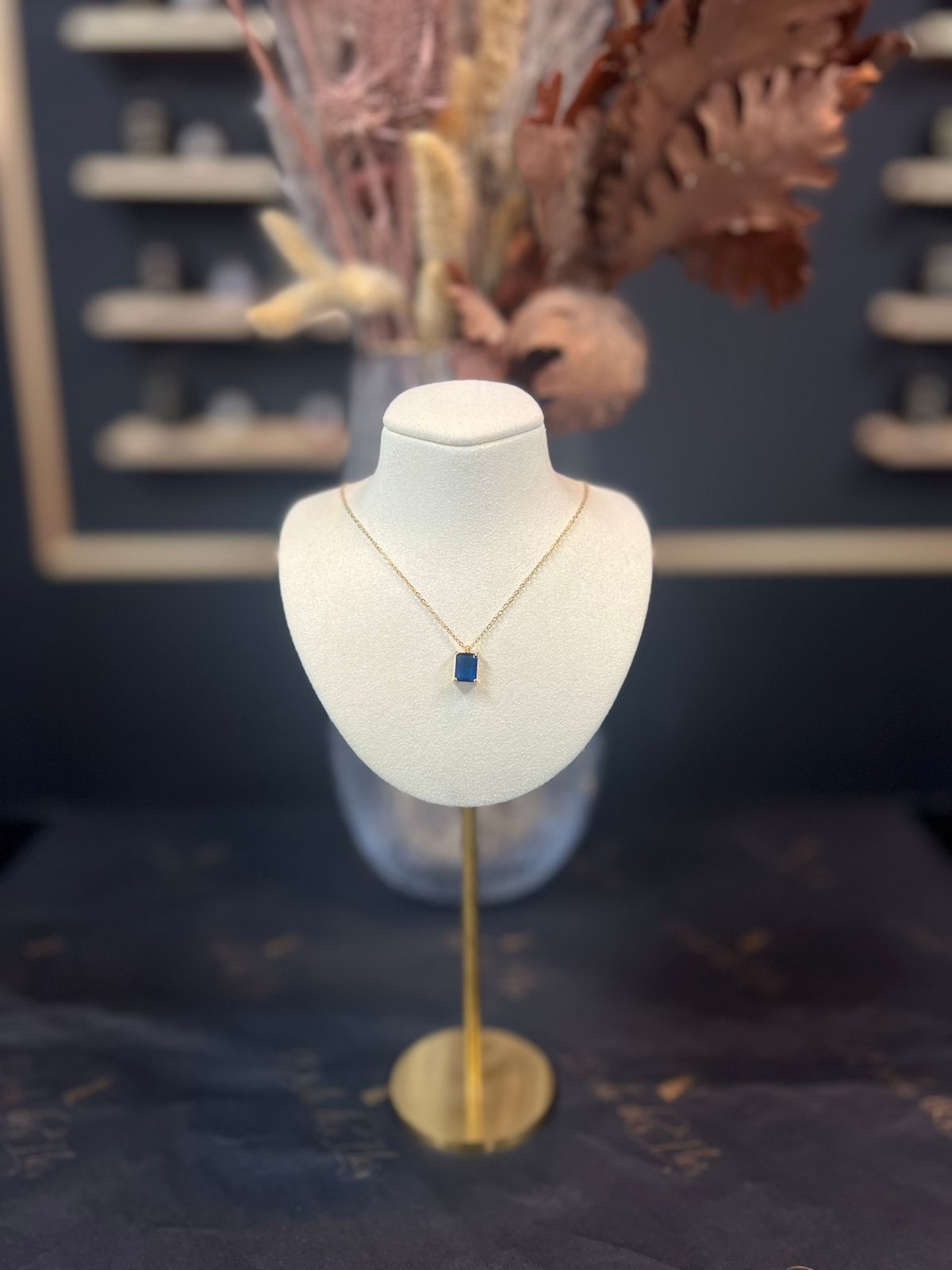collier pierre bleu saphir perle des iles acier inoxydable