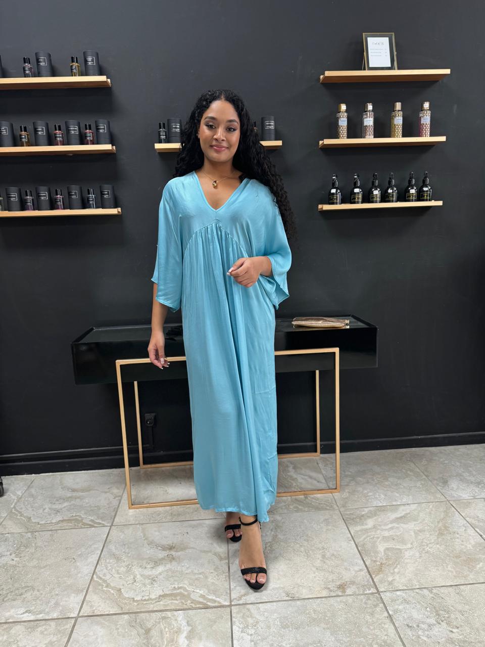 Robe longue bleue Coupe ample et confortable Ideale pour l ete