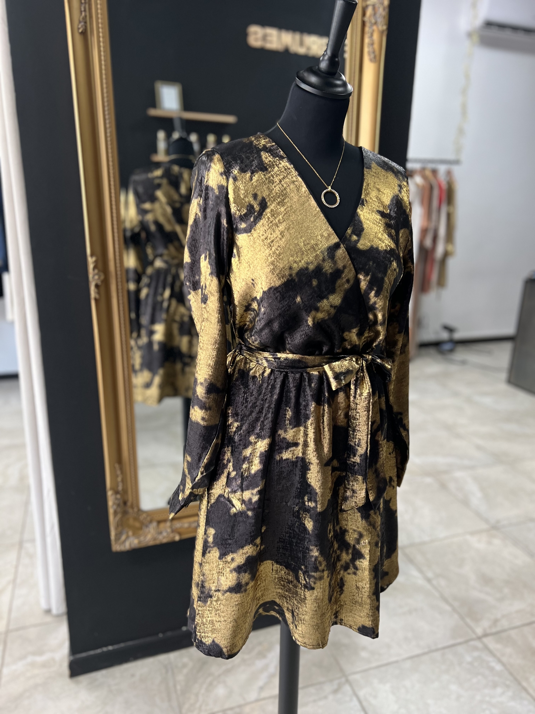 ROBE SHINE PERLE DES ILES DOREE OR GOLD NOIR MODE FEMME 974 PARFUMERIE