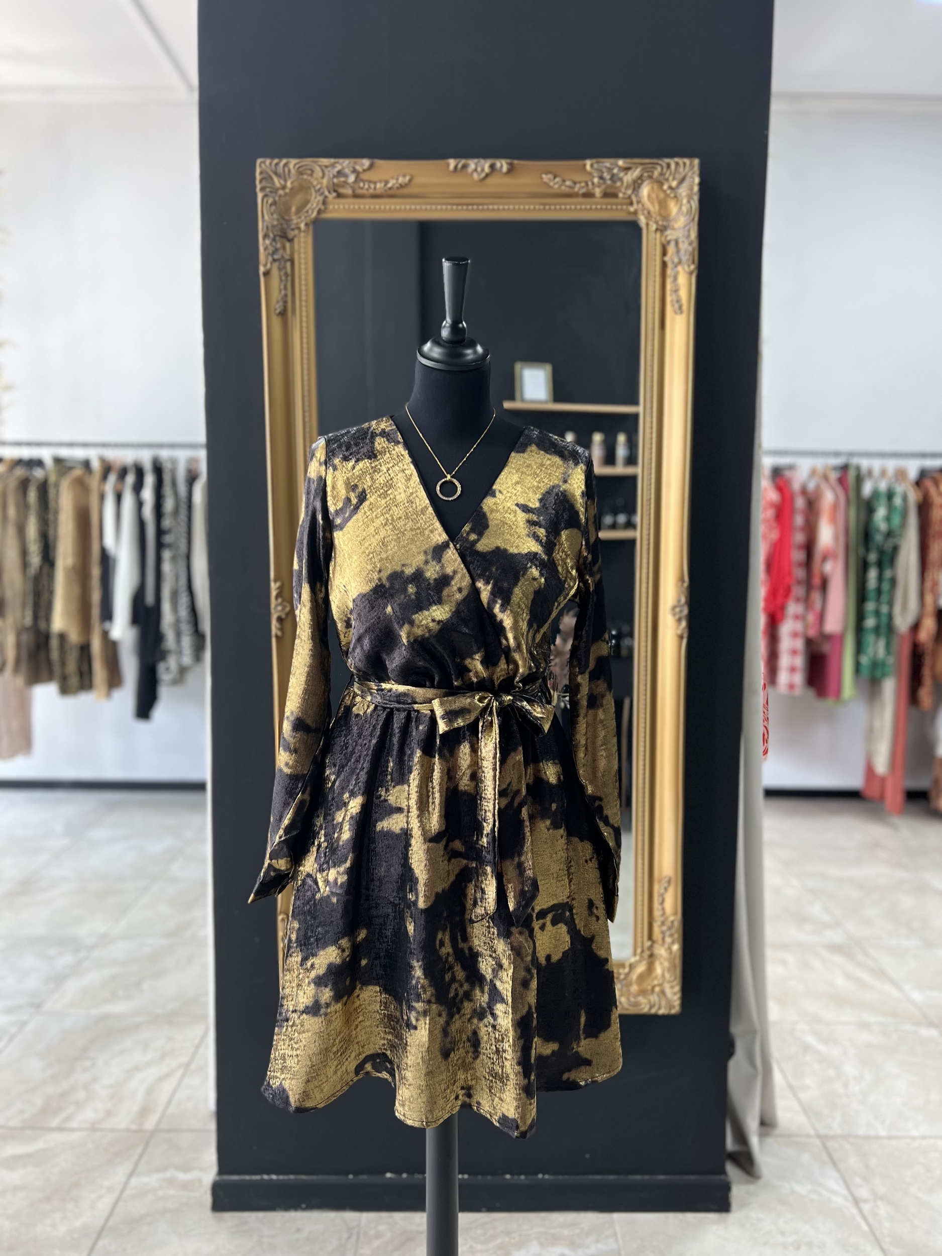 ROBE SHINE PERLE DES ILES DOREE OR GOLD NOIR MODE FEMME 974 PARFUMERIE