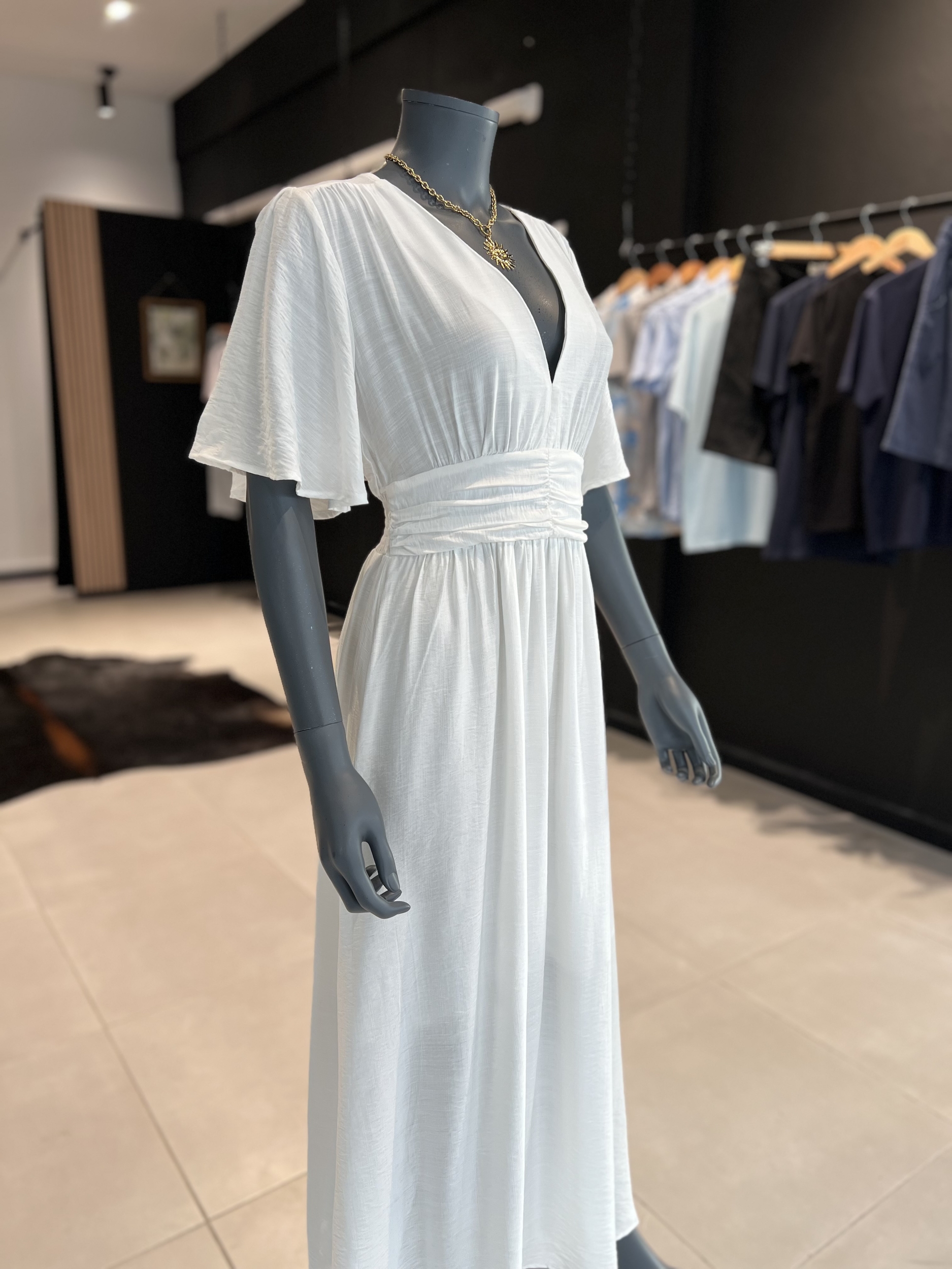 robe tina blanc ecru ivoire blanc taille grande taille perle des iles 974 la reunion mode femme pret a porter feminin robe paques